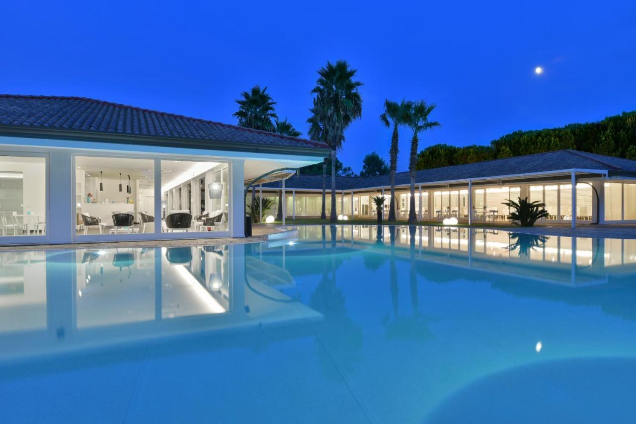 Beach 4*
